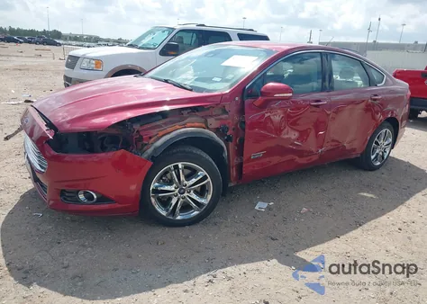 2015 Ford Fusion Energi Titanium из США, поврежденный, VIN 3FA6P0SU5FR159844